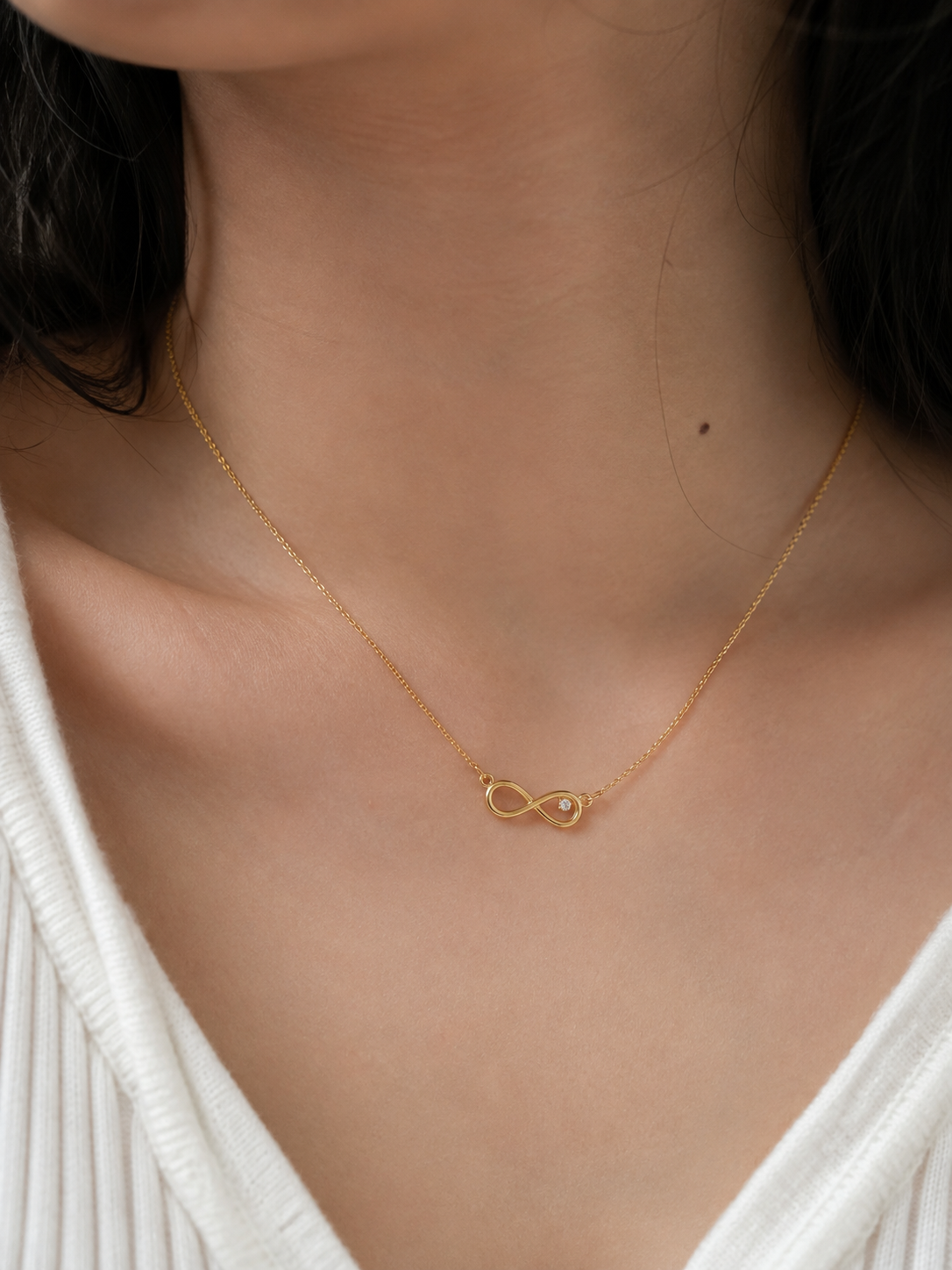 The Infinity Necklace — Gold