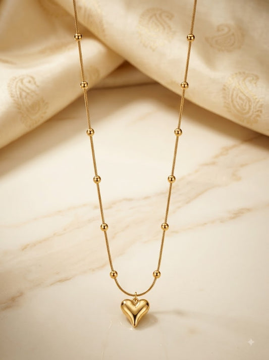 Dainty Gold Heart Pendant Necklace