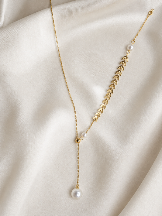 The Wheat Vine Necklace — Pearl