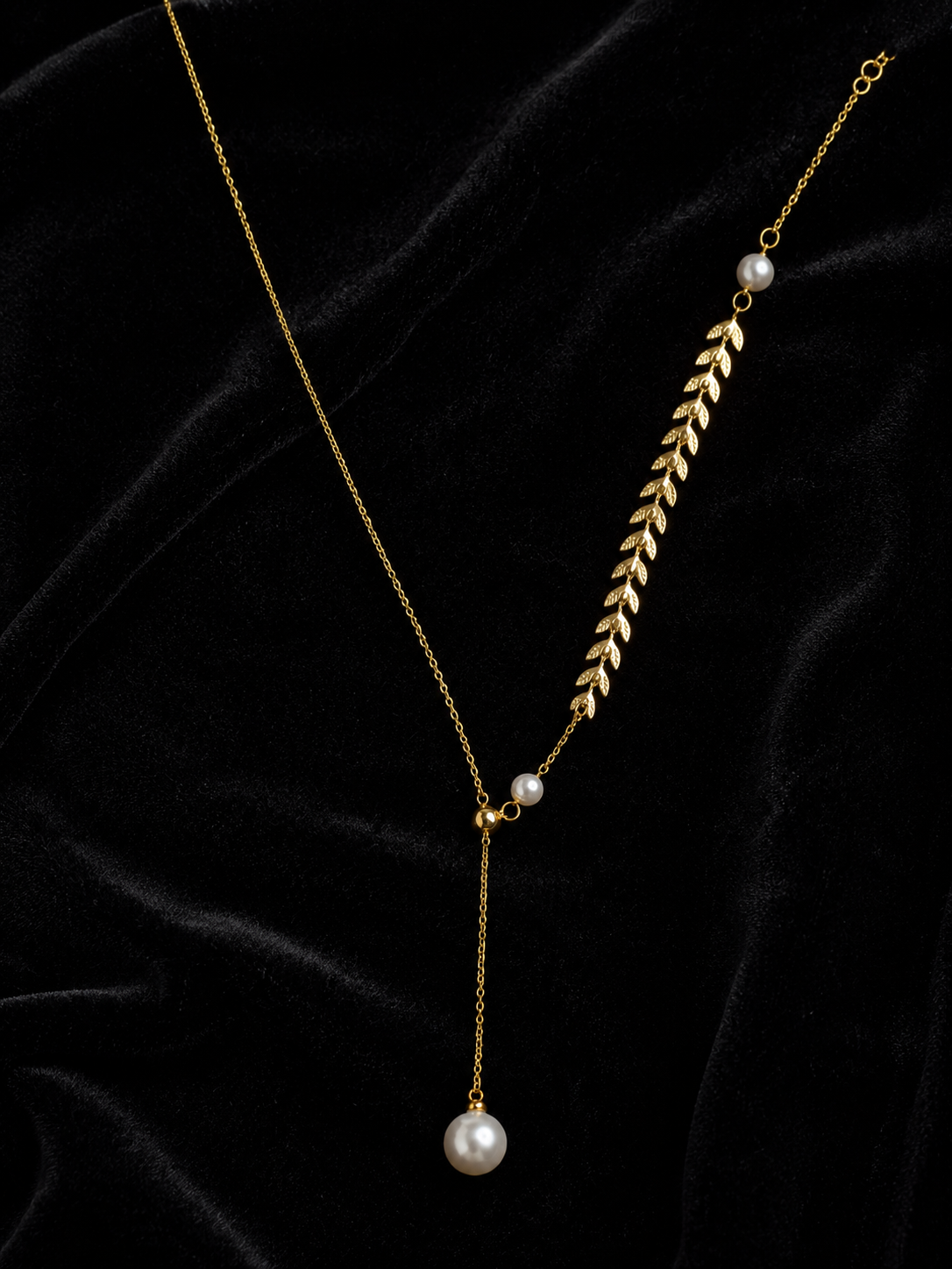 The Wheat Vine Necklace — Pearl